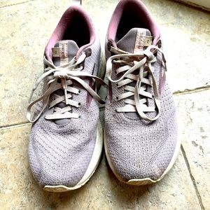 Brooks Revel 4 sneakers